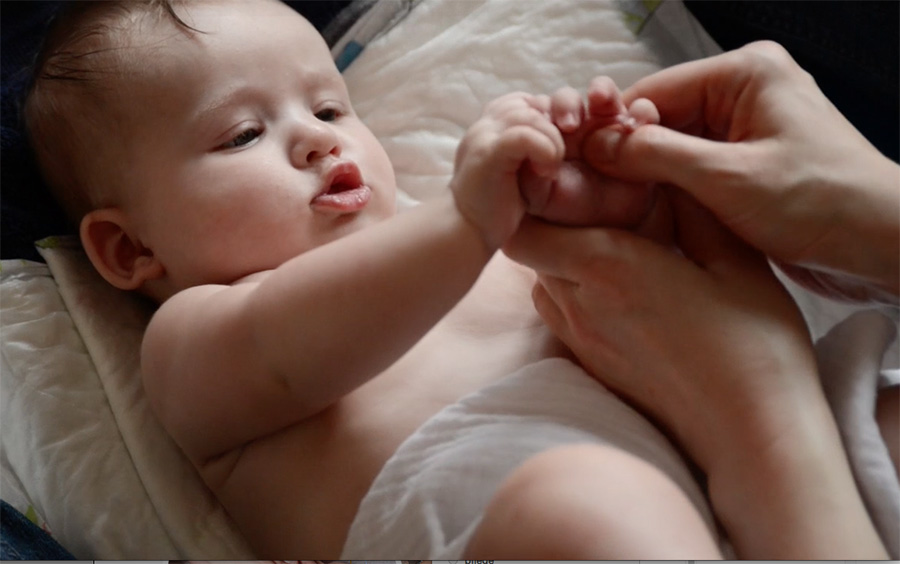 Baby massage (ENG)